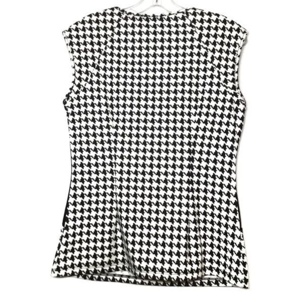 HOUNDS TOOTH CORAZON NECKLINE SLEEVES TOP MEDIUM - Picture 2 of 5